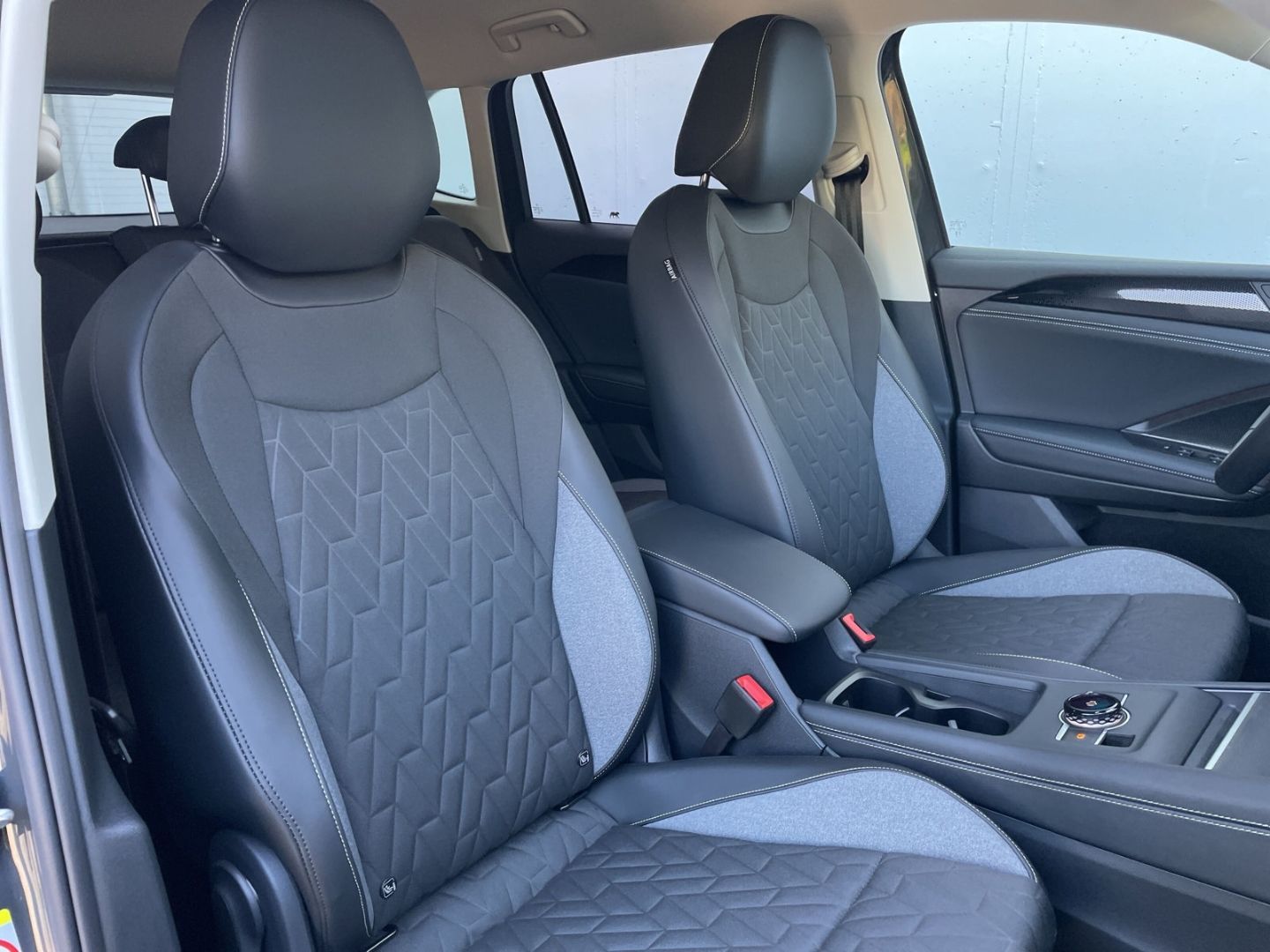 Tiguan 1.5 eTSI DSG ENERGY AHK/Navi/360°Kamera/A
