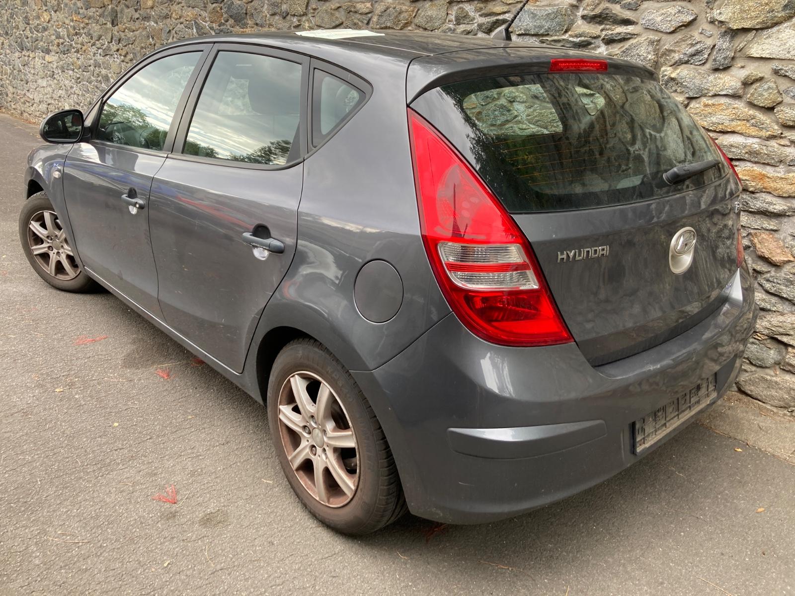 Hyundai i30 Edition+ / MOTOR DEFEKT / ZÜV 10.27