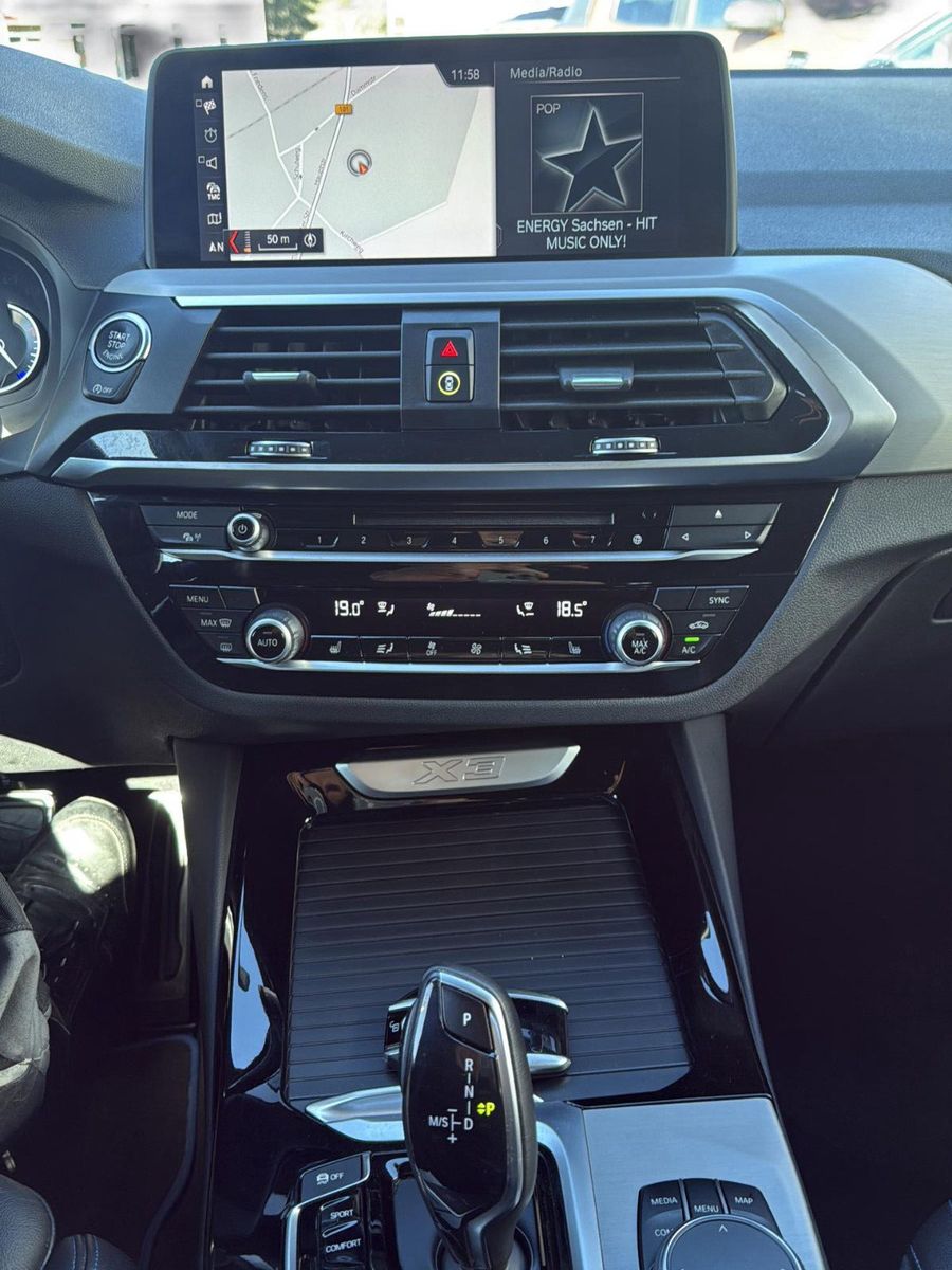 Fahrzeugabbildung BMW X3 xDrive 20 i M Sport/ Stdhz/ 1.Hand