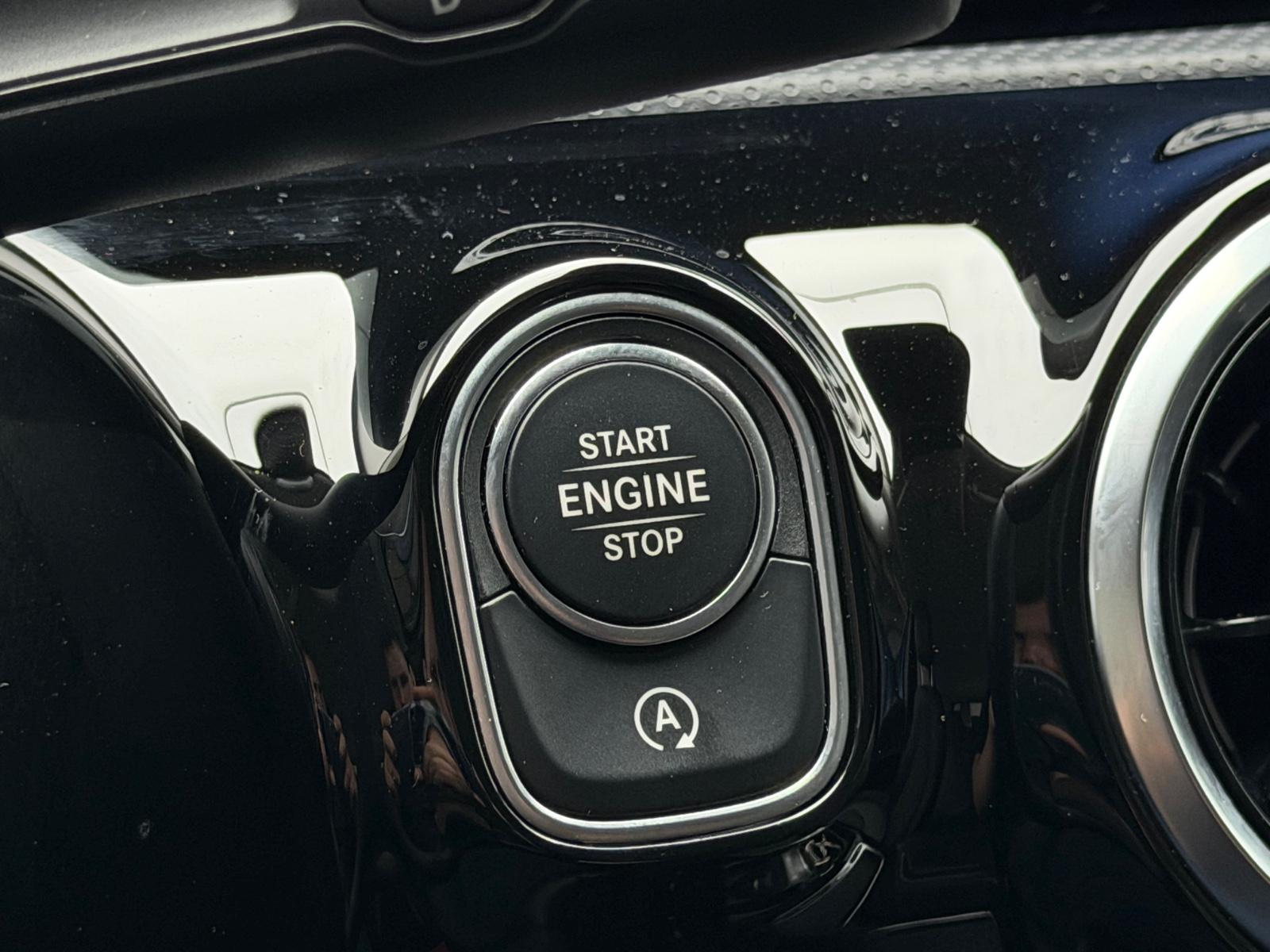 Mercedes-Benz A 250 4M Progressive AHK Burmester NAVI MBUX LED