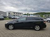 Toyota Avensis Kombi Edition 1,8 Aut.*Navi*Kamera*AHK* - Toyota Avensis mit Benzin-Antrieb: Kombi, Automatik