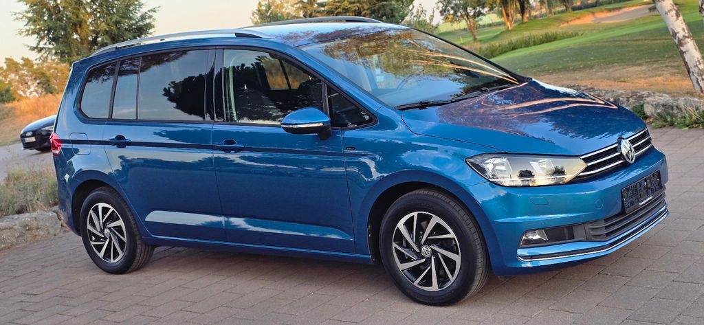 Image of Volkswagen Touran