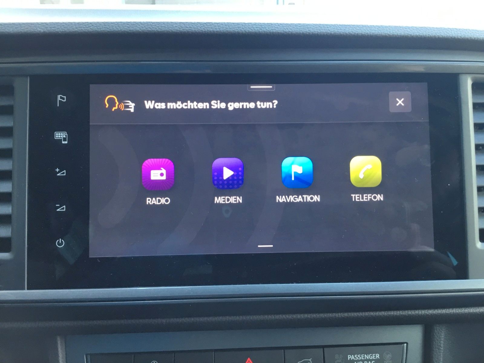 Fahrzeugabbildung CUPRA Ateca 2.0 TSI 4Drive DSG+Pano+AHK+19"+ACC+LED