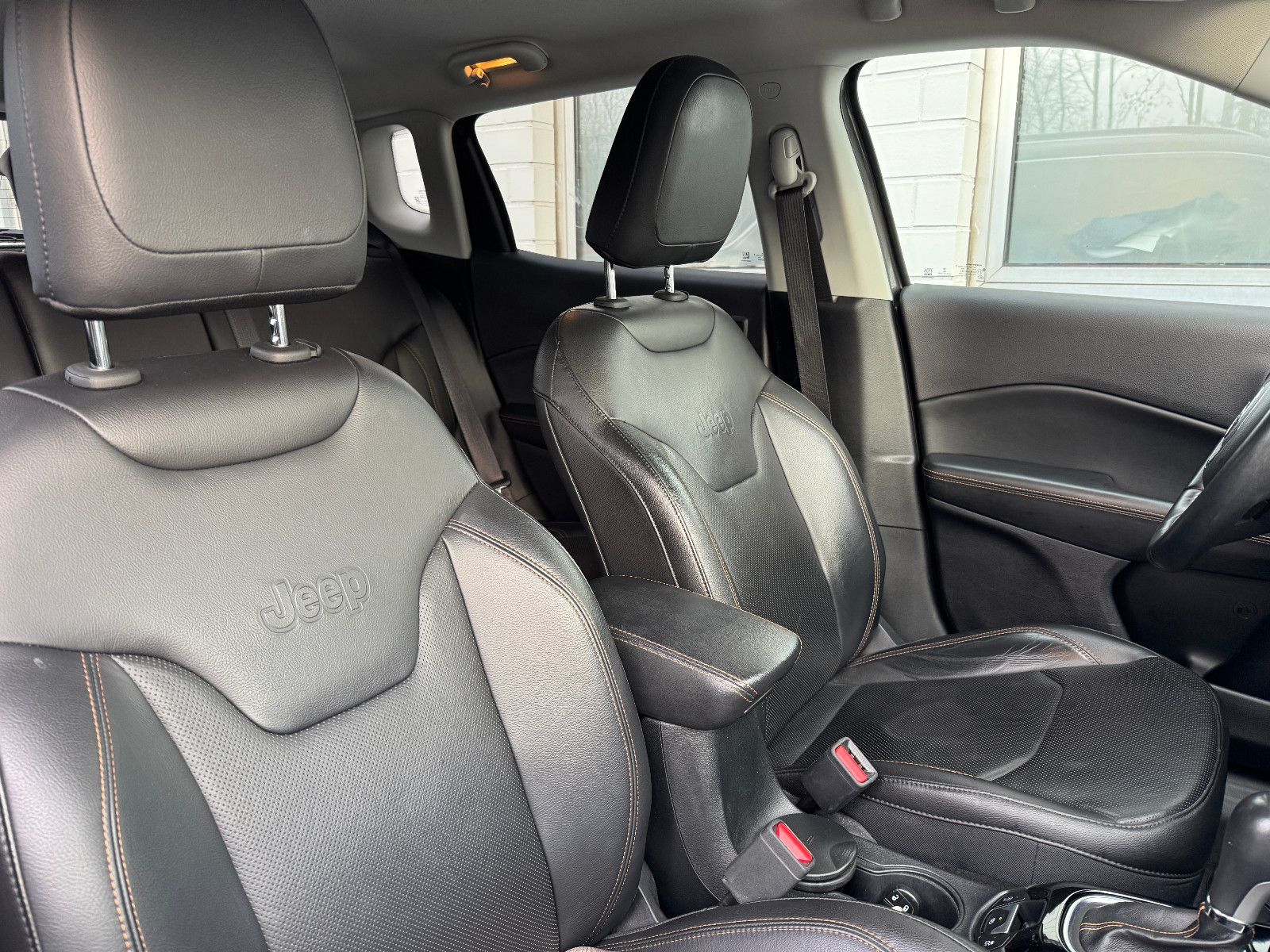 Fahrzeugabbildung Jeep Compass Limited Premium 4WD Leder LED Navi