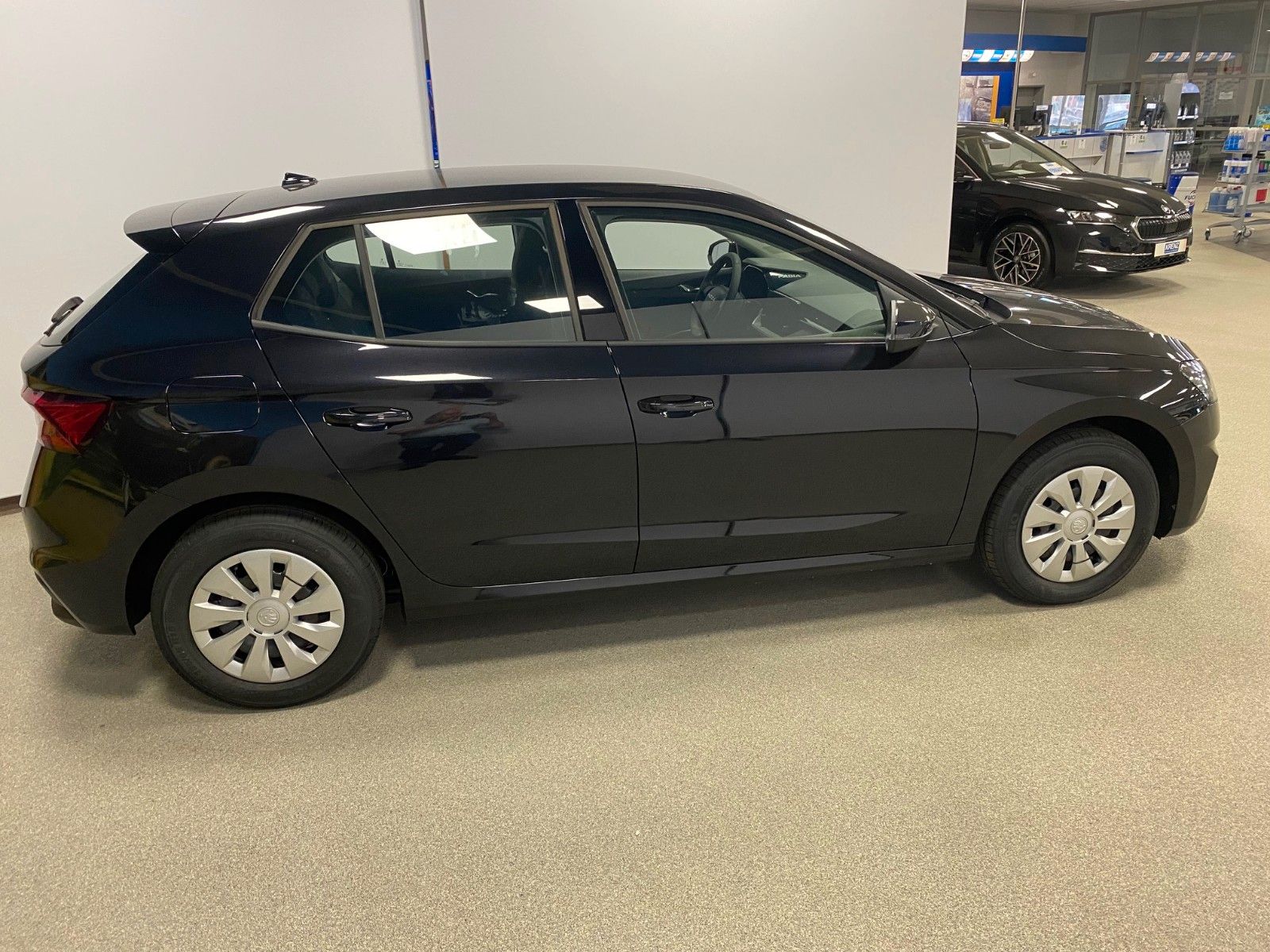 Fahrzeugabbildung SKODA Fabia 1.0l TSI 85kW Essence+SITZHEIZUNG+APP+KLIM