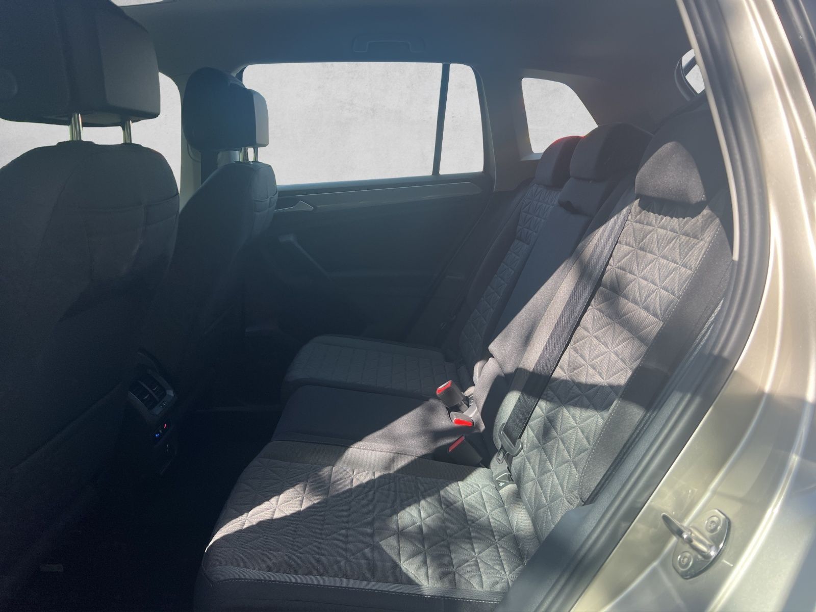 Tiguan Life 1.5 TSI AHK*Navi*ACC*Kamera