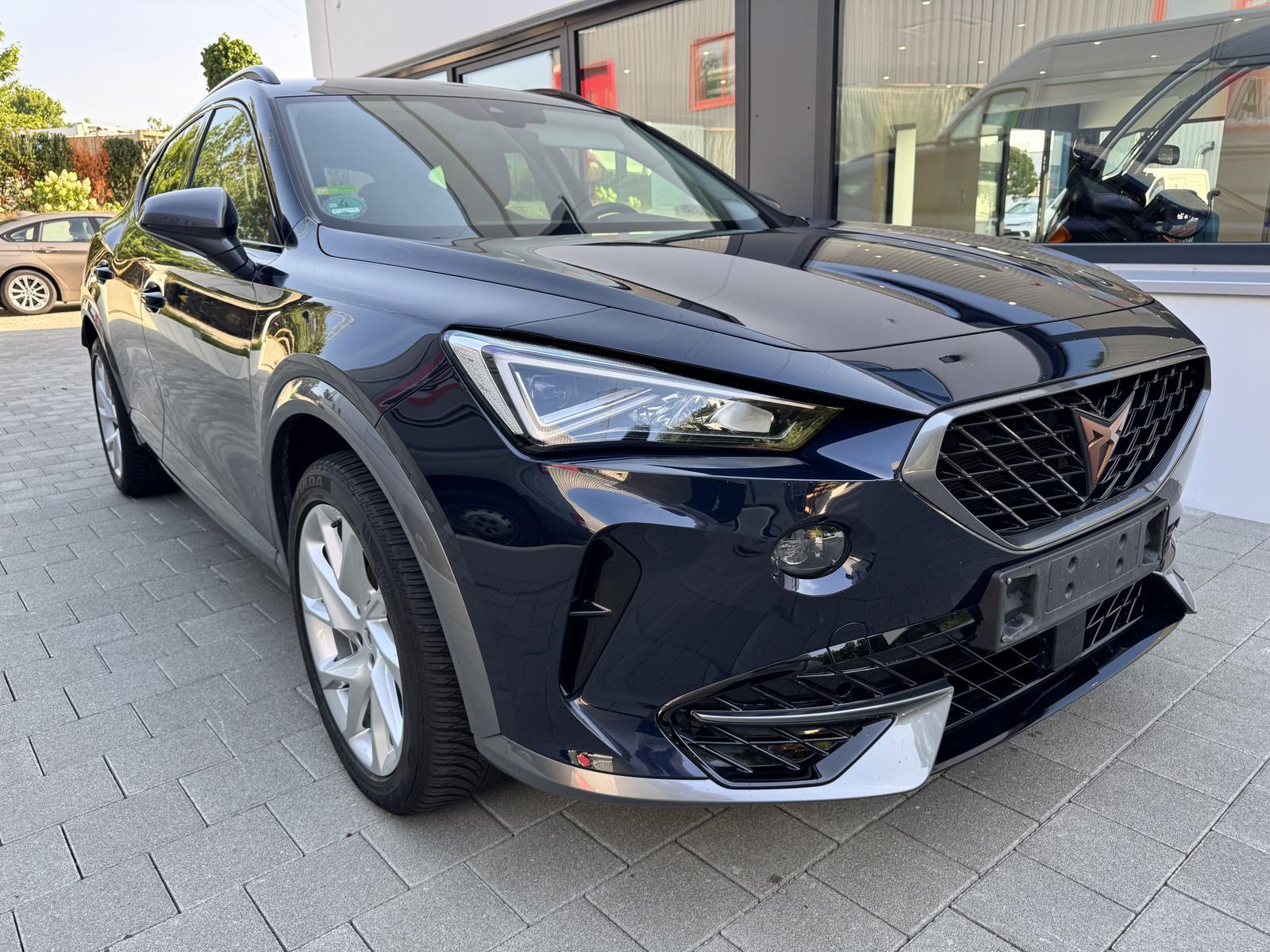 CUPRA FORMENTOR E-HYBRID | 204 ch | BVA |  E-HYBRID | 1ERE MAIN  | LED