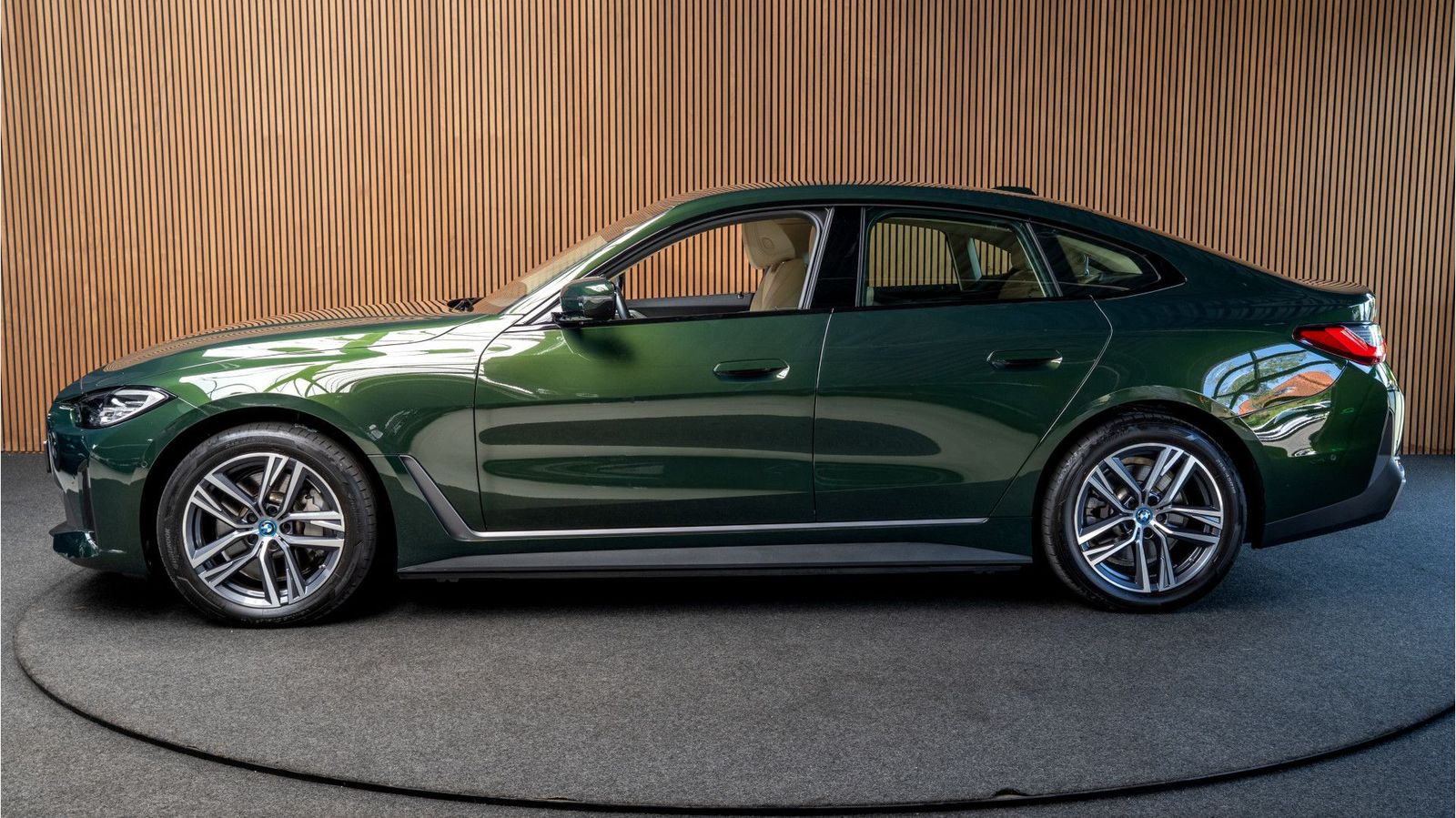 BMW i4 eDrive40 84 kWh Gran Coupe Navi Leer Elektr. imagem 2