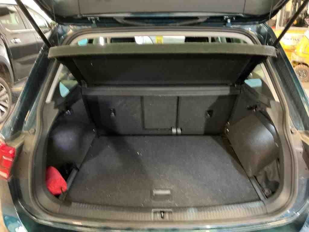 Fahrzeugabbildung Volkswagen Tiguan MOVE 1.5 TSI DSG | LED AHK RFK ACC