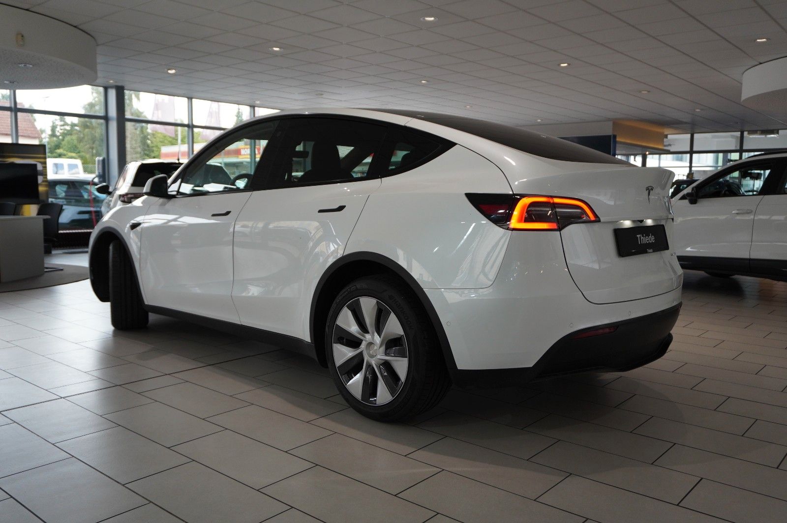 Tesla Model Y LONGRANGE DUAL-MOTOR NAVI LED KAMERA DAB foto 13
