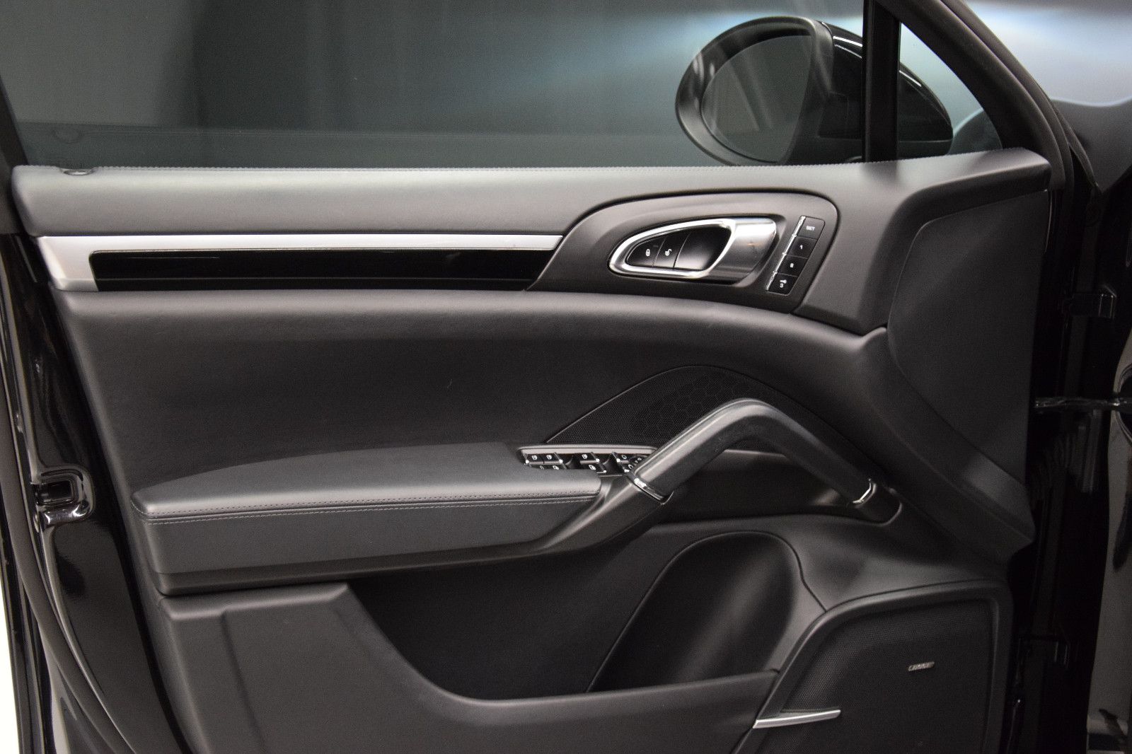 Fahrzeugabbildung Porsche Cayenne S V8 Diesel Leder Pano Bose Kamera 21"