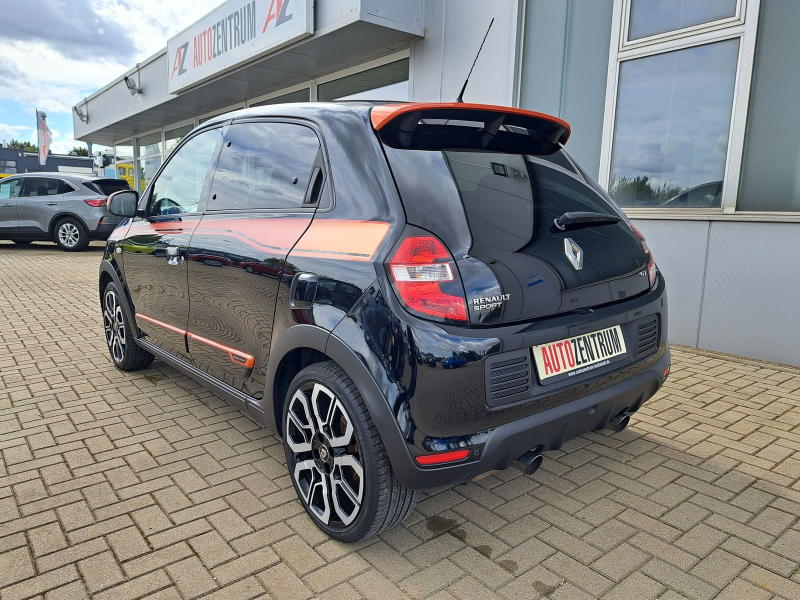 Fahrzeugabbildung Renault Twingo GT TCe 110 PS TEIL-LEDER SITZHEIZUNG ALU