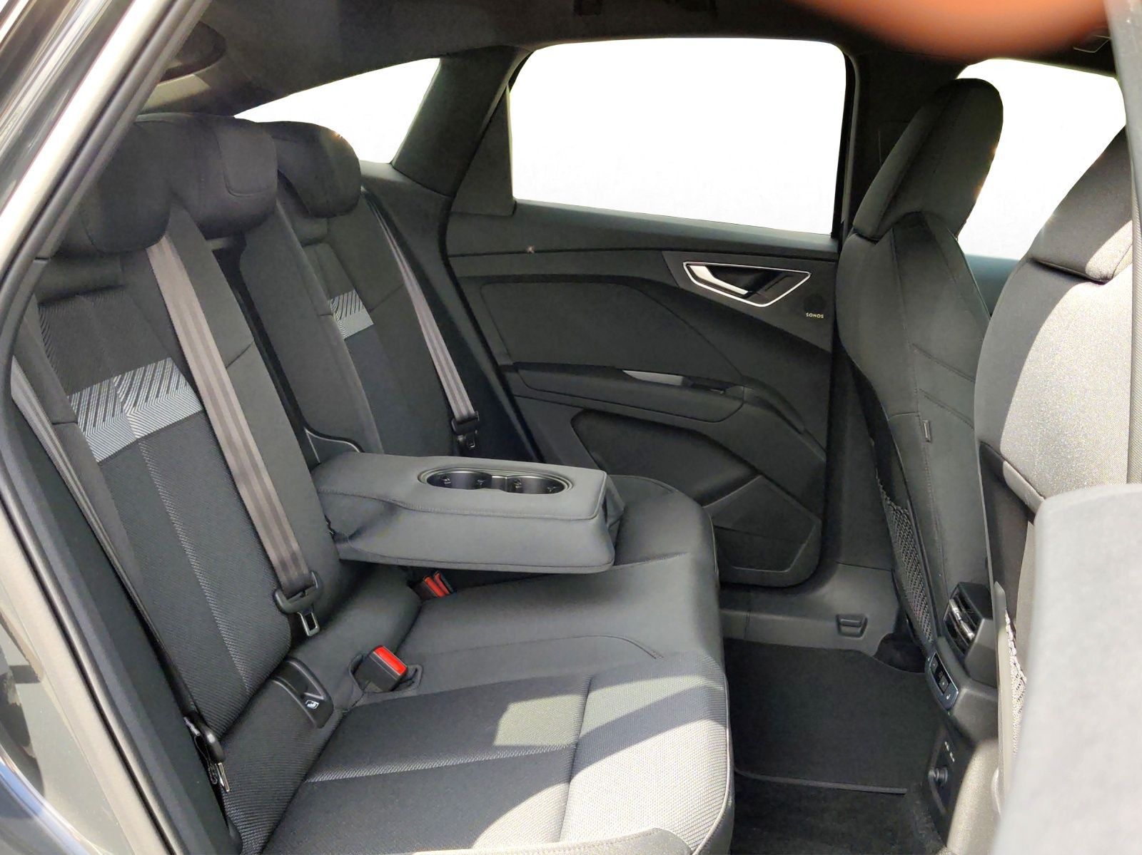 Audi Q4 e-tron - Bild 17