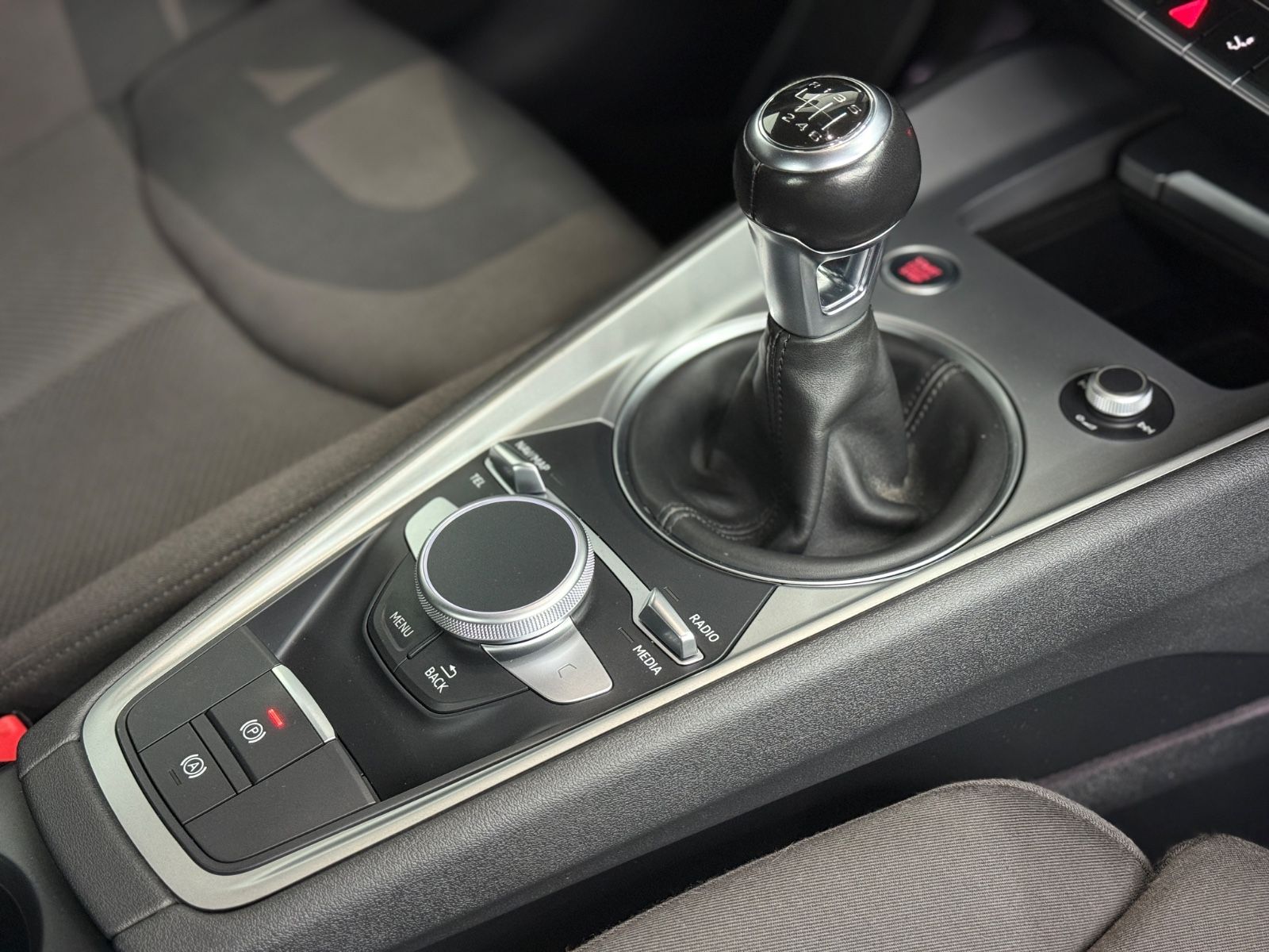Audi TT Coupe 2.HAND*VIRTAUL TACHO*8-FACH*KEYLESS*SZH foto 32