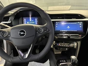 Fotografie 14 des Opel Corsa 1.2 Direct Injection Turbo GS