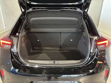 Fotografie 11 des Opel Corsa 1.2 Direct Injection Turbo GS