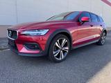 Volvo V60 Cross Country Pro AWD  h/k+AHK+CAM+19"+F-LED - Volvo V60 Cross Country: Pro