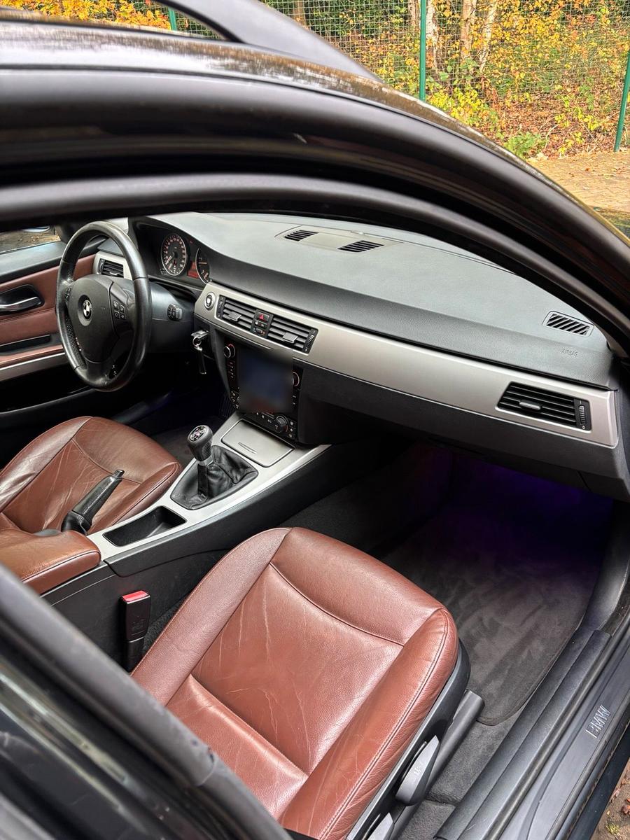 BMW 330 2006 — photo 15