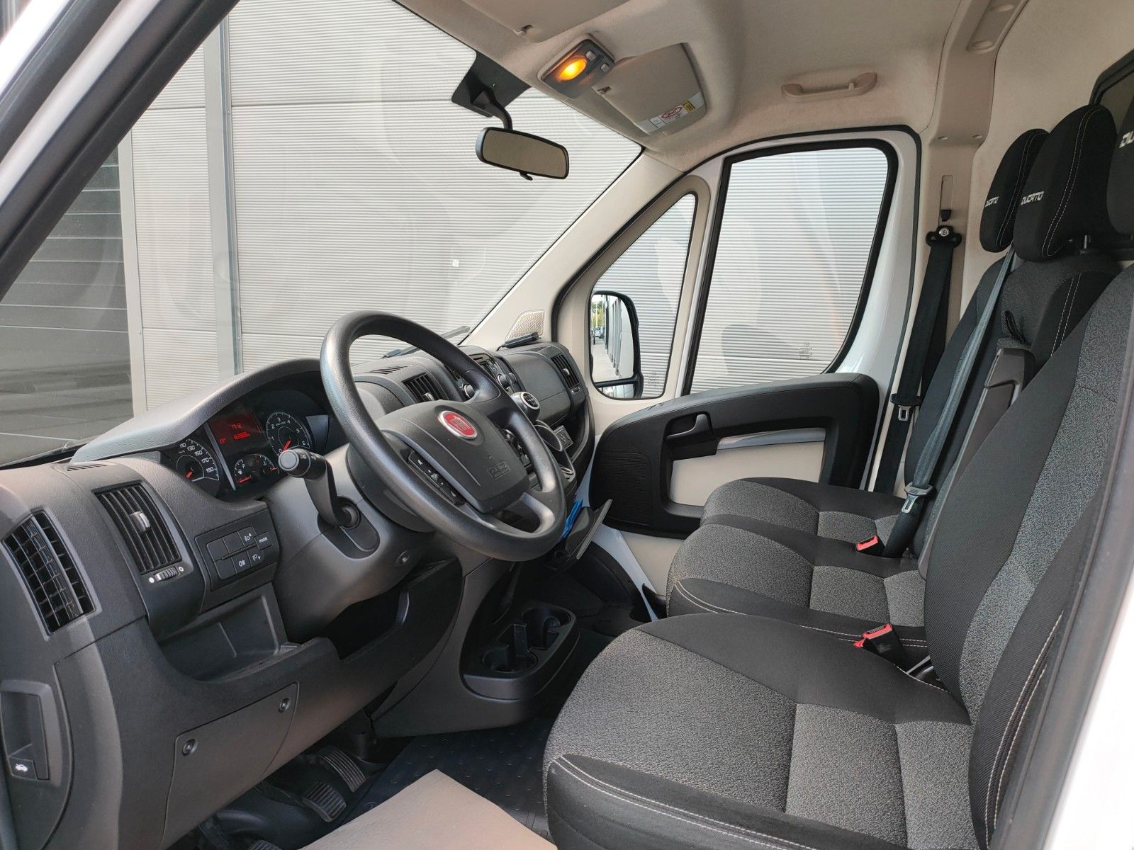 Fahrzeugabbildung Fiat Ducato Maxi 35 L5H2 150 Multi. Fahrtenschreiber