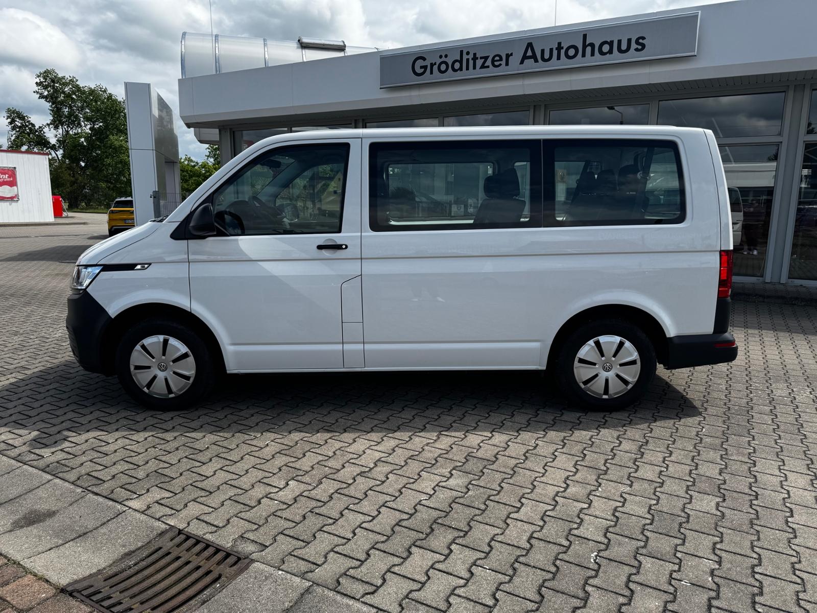Volkswagen T6.1 Kombi 2,0 TDI Klima+|9-Sitze
