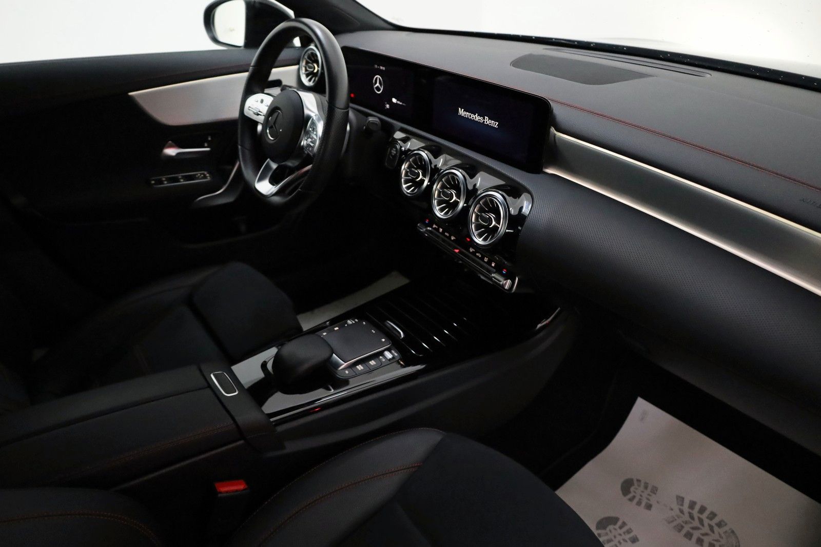 Fahrzeugabbildung Mercedes-Benz CLA 250 e Coupe AMG line,Navi,LED,SH,Kamera