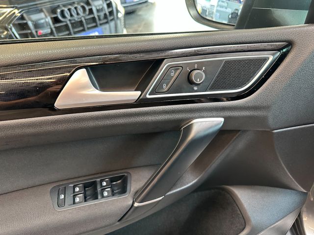 Volkswagen Golf Sportsvan VII *Kamera*Navi*AHK*