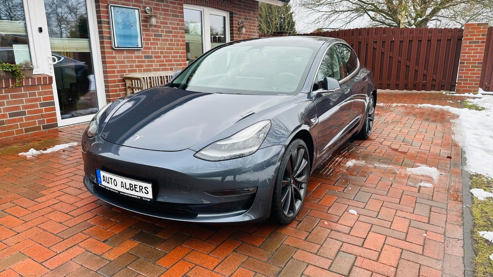 Tesla Model 3 LongRange AWD Performance mit FSD!!!