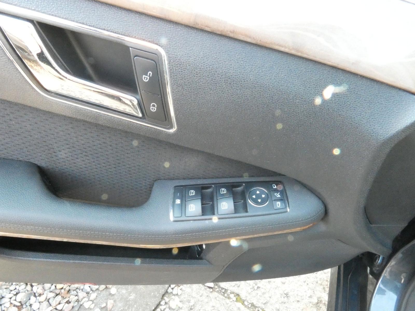 Mercedes-Benz E 220 E Limousine E 220 CDI BlueEfficiency
