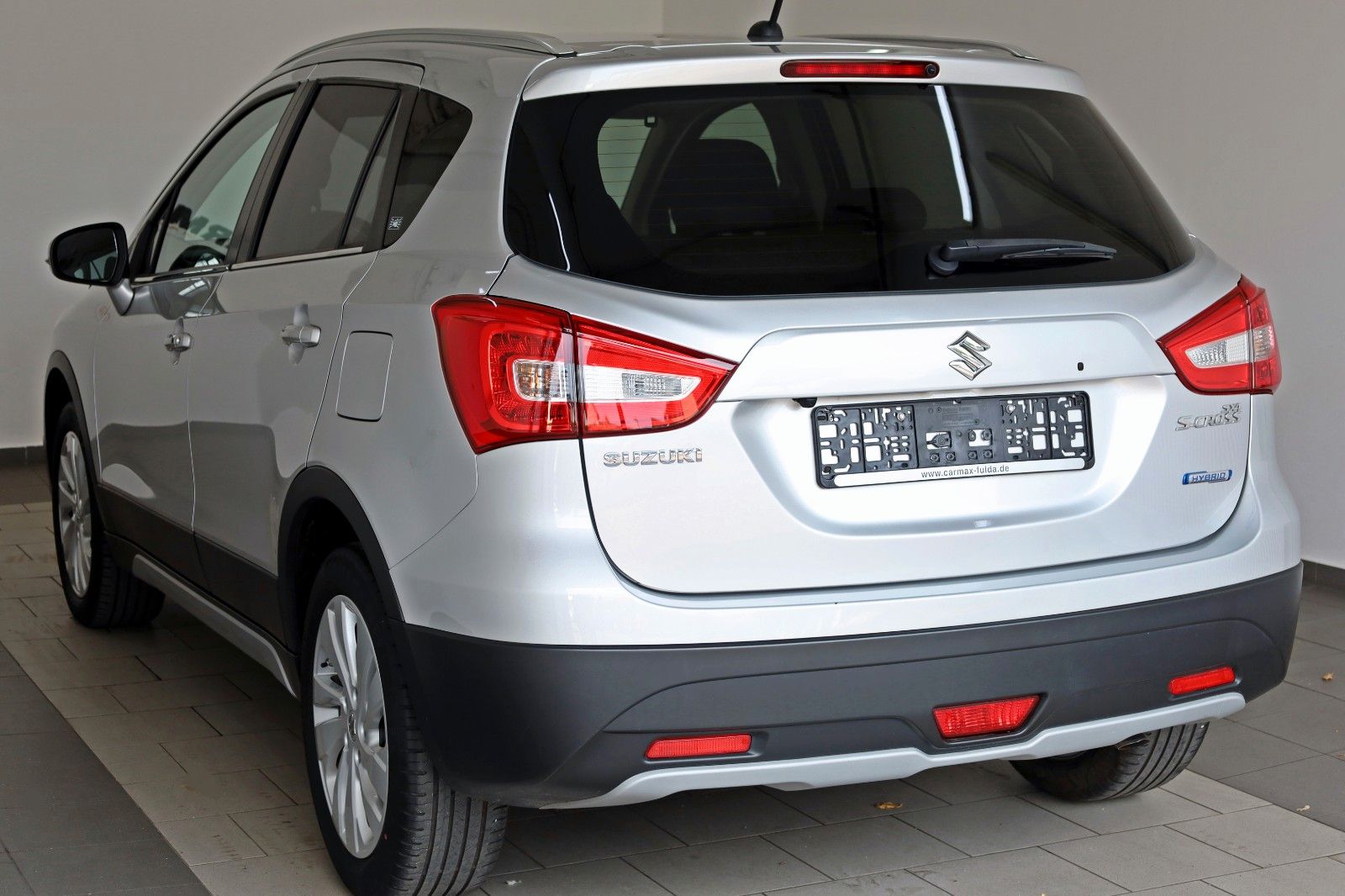 Fahrzeugabbildung Suzuki SX4 S-Cross Comfort LED,SH,PDC,ACC,Apple Car