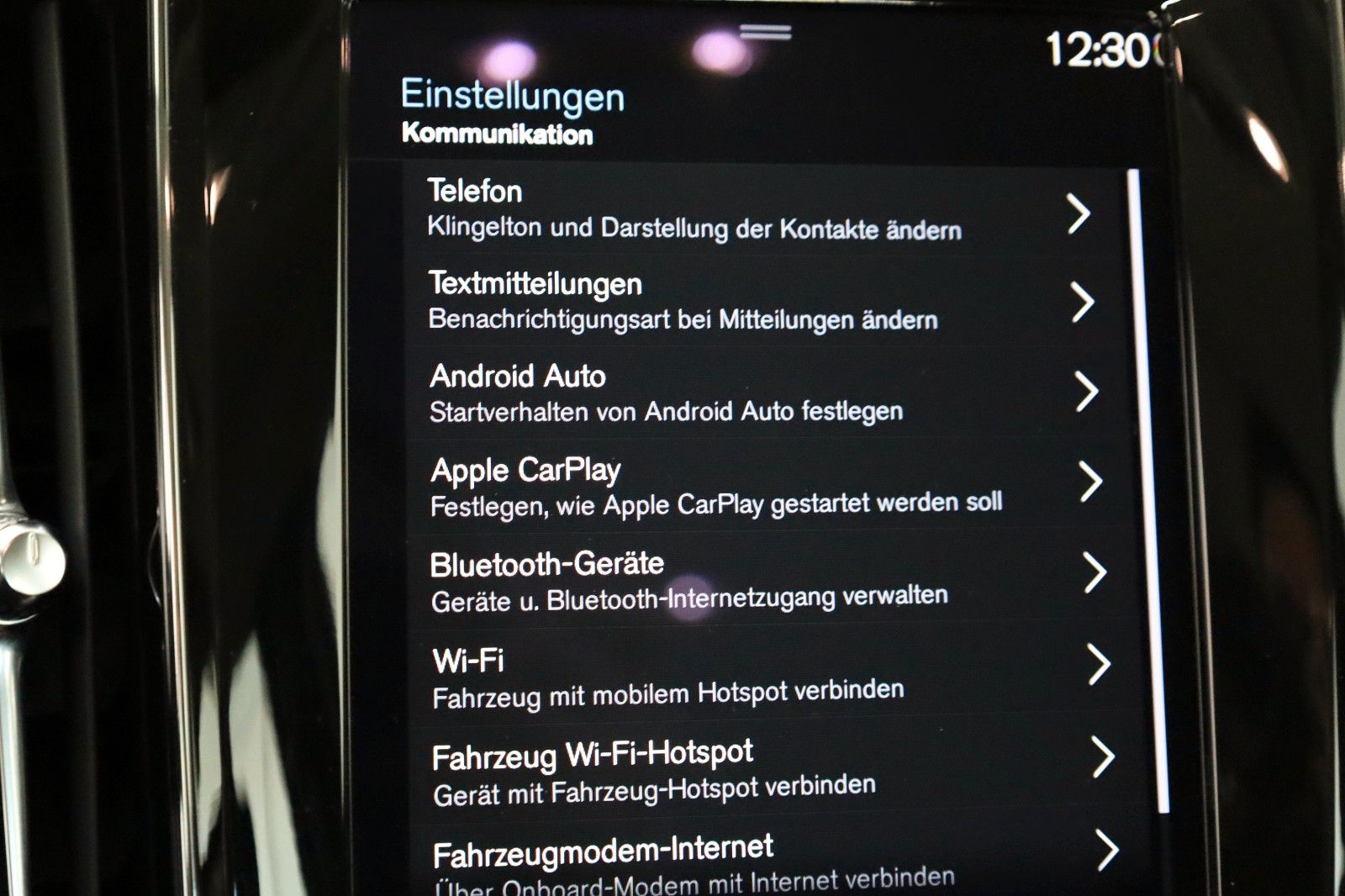 Fahrzeugabbildung Volvo V60 Kombi Momentum Pro Navi,LED,SH,360°,AppleCar