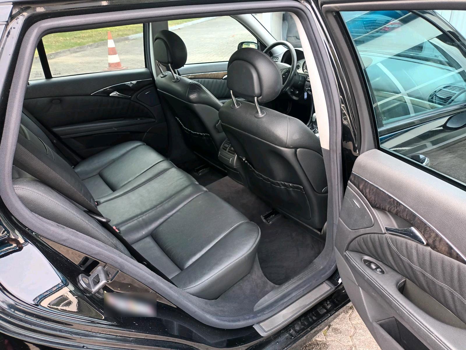 Mercedes-Benz E270 2004 — photo 7