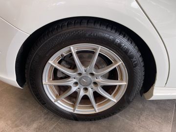 Mercedes-Benz B 180 *Kamera*Klima*Unfallfrei*