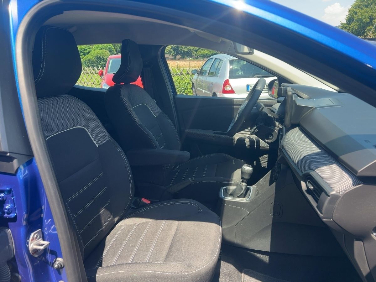 Fahrzeugabbildung Dacia Sandero Comfort TCe 90 Klima