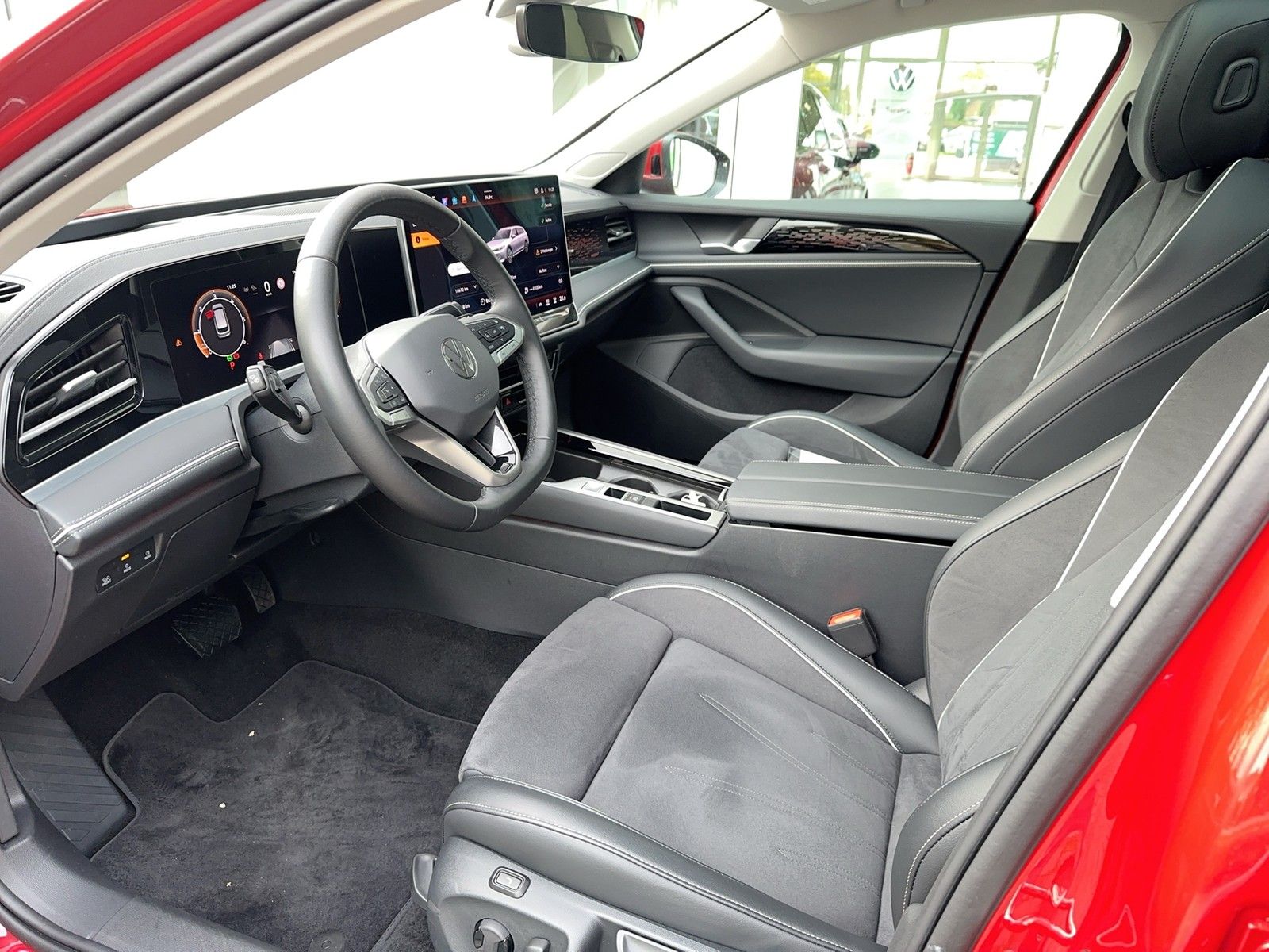 Volkswagen Passat Variant 2.0 TDI Elegance Navi Pano StaHz foto 7