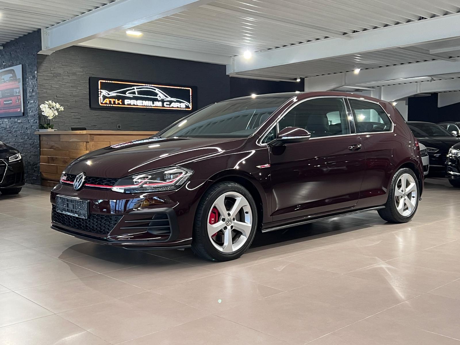 Volkswagen Golf 2.0 TSI DSG GTI Performance AHK PANO LEDER