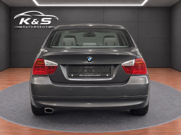 BMW 320 - 6