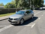 Skoda Octavia 2.0 TDI Exclusive - Skoda Octavia: Exclusive
