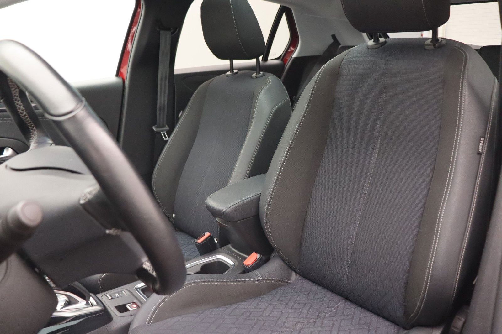 Fahrzeugabbildung Opel Corsa-e F First Edition IntelliLux Panorama PDC