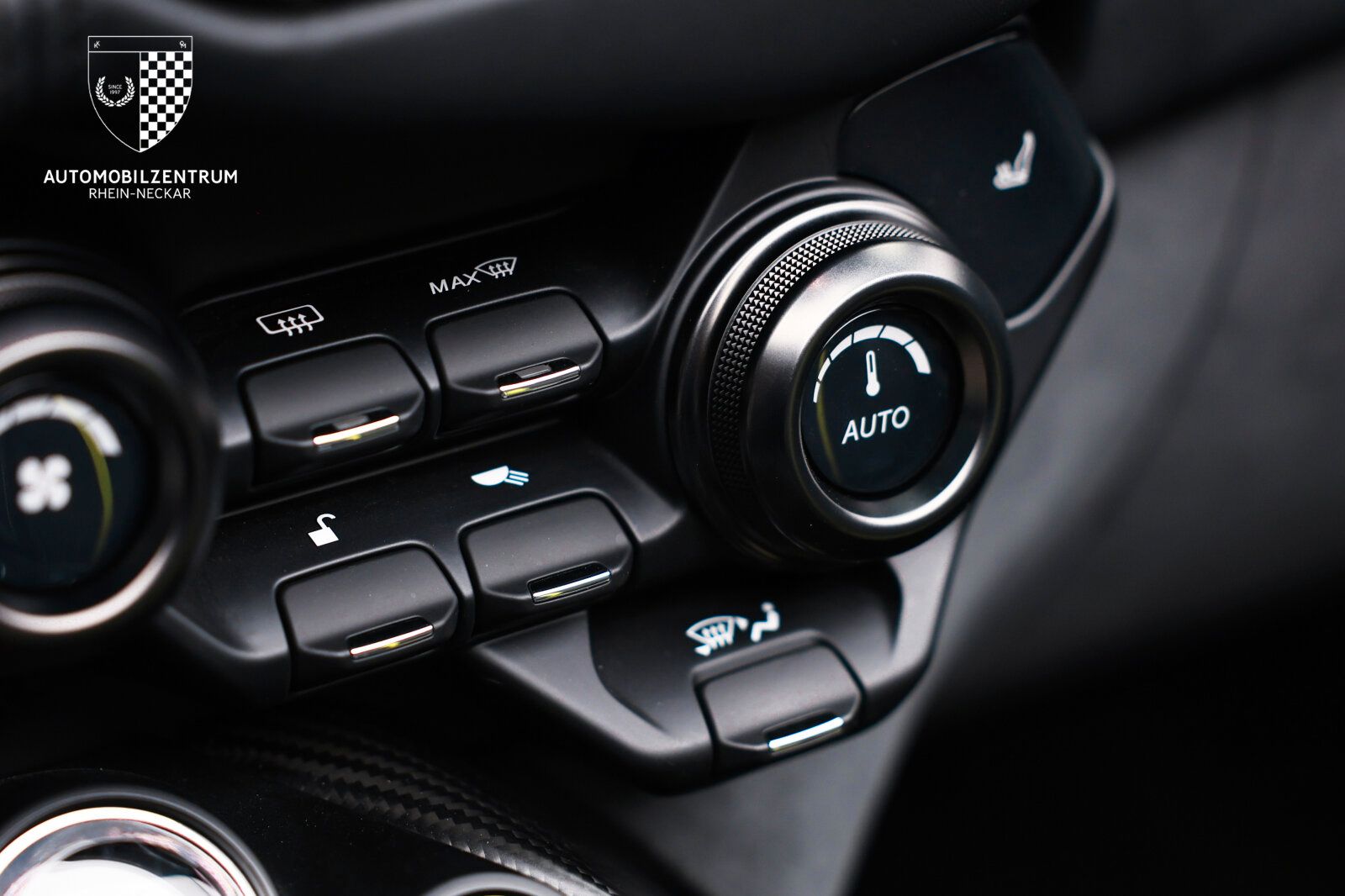 Aston Martin V8 Vantage - Bild 29