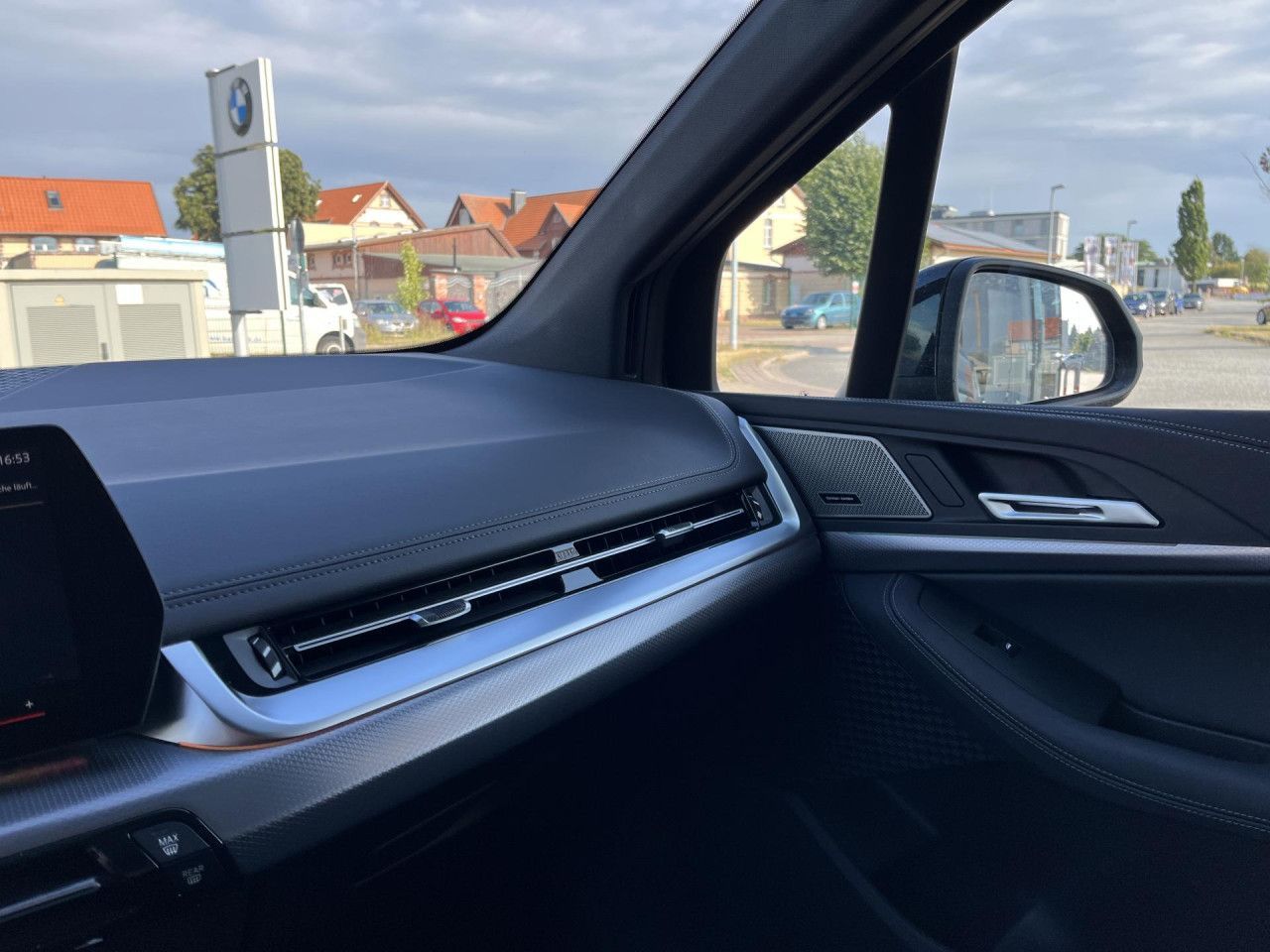BMW 223 Active Tourer - Bild 23