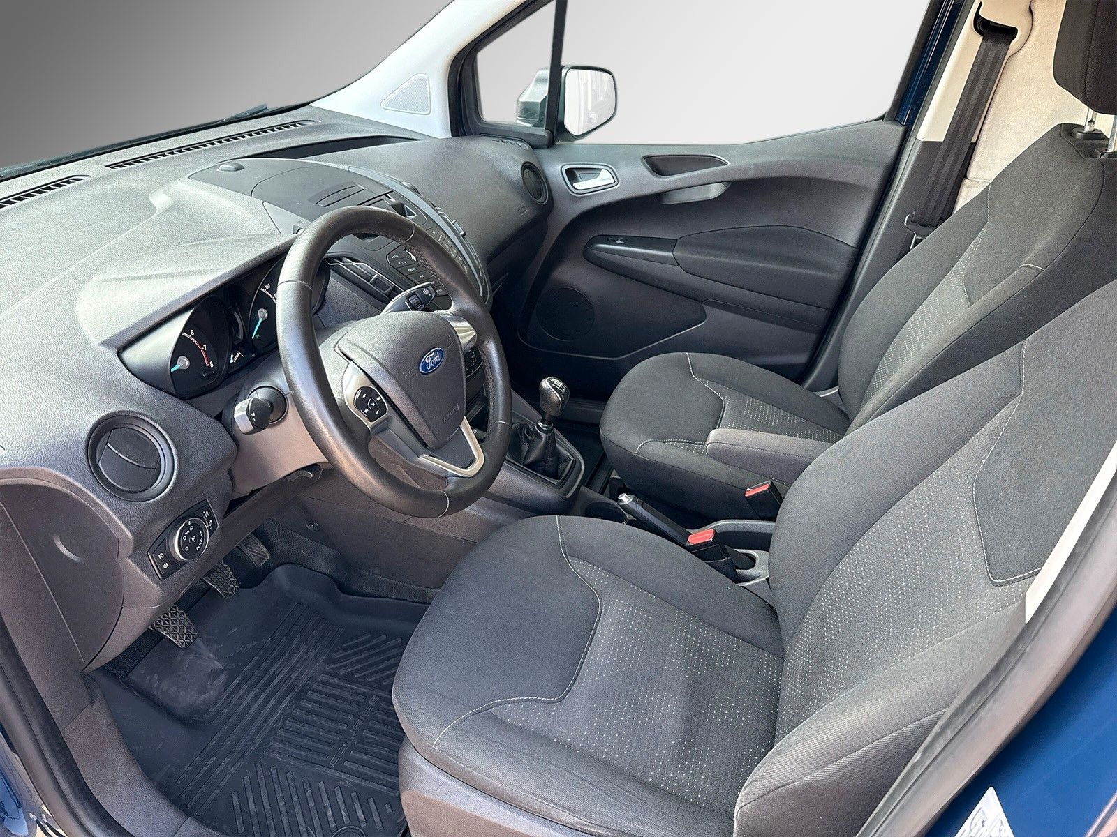 Fahrzeugabbildung Ford Transit Courier Trend*Shz*Multi*Klimaanalage*