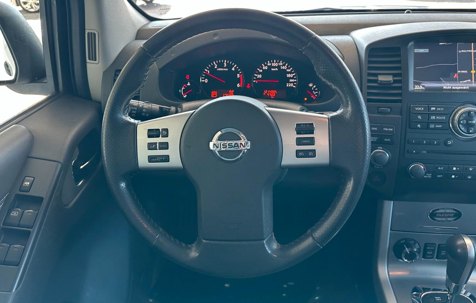 NISSAN NAVARA 3.0 V6 DCI 231ch 4X4 - BVA - CUIR - TOIT OUVRANT - CAMÉRA DE RECUL - ATTELAGE 3,5T