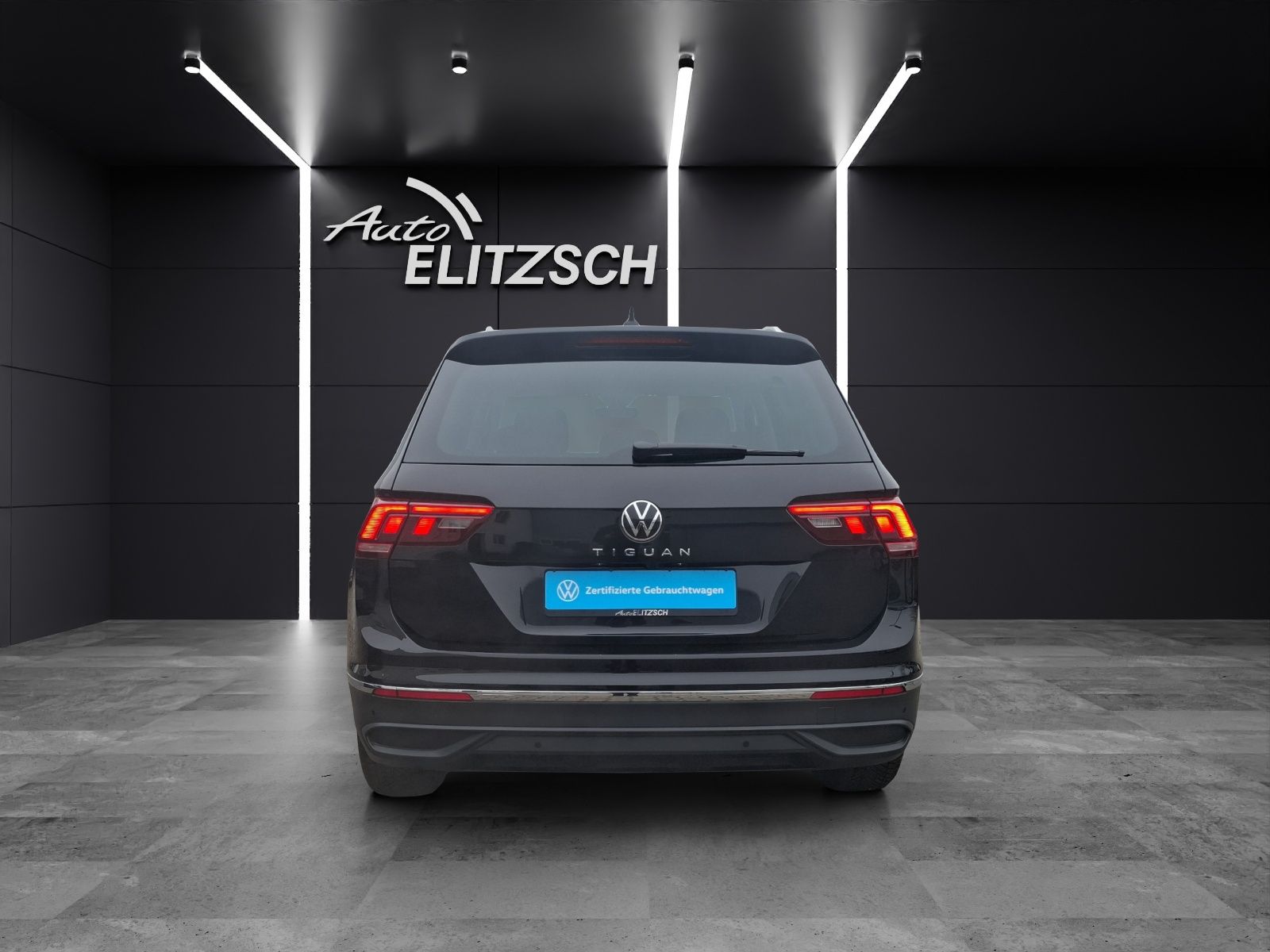 Fahrzeugabbildung Volkswagen Tiguan TDI Move LED ACC AHK SHZ PDC NAVI DAB 18"