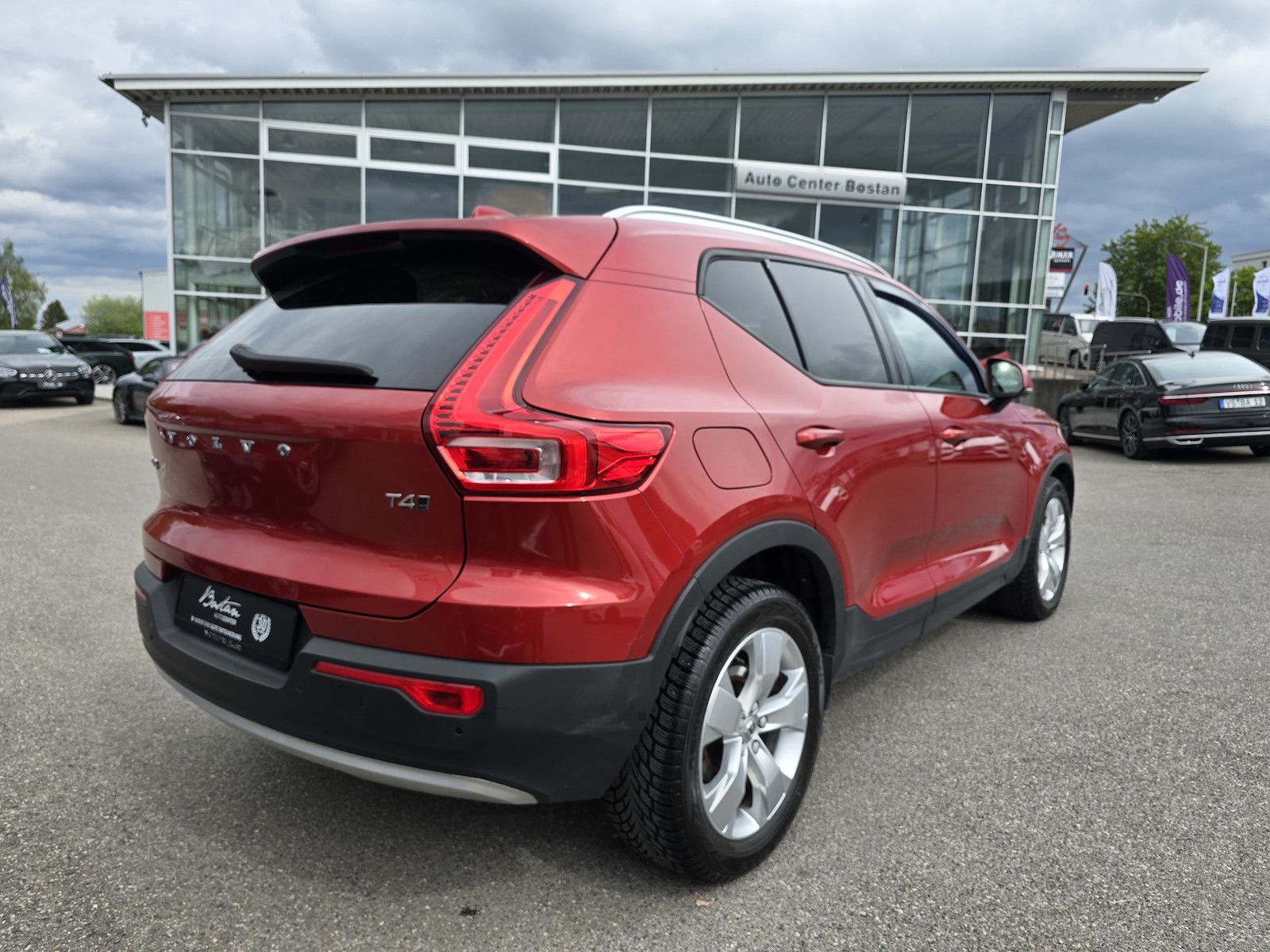 Volvo XC40 T4 MOMENTUM AWD KLIMA LEDER PRO-PAKET LED foto 6