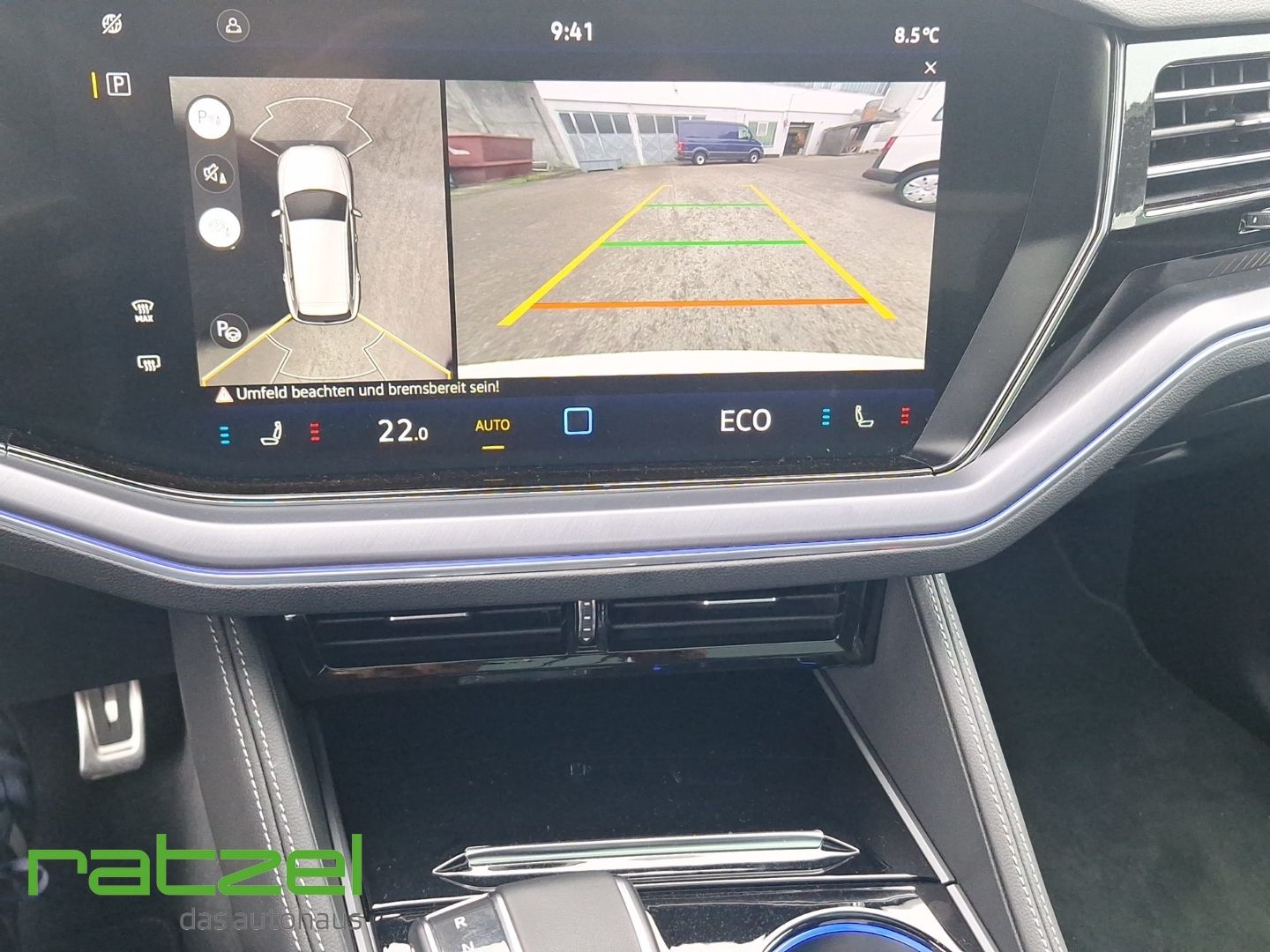 Fahrzeugabbildung Volkswagen Touareg R-Line 3.0 TDI AHK+IQ.Drive+NAVI+LED+PDC