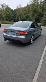 BMW 325i Coupé - - BMW 325 aus 2006: Coupe, 325i