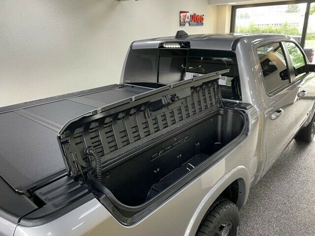 Fahrzeugabbildung Dodge LIMITED NIGHT-RAMBOX-TAILGATE-PRINS LPG