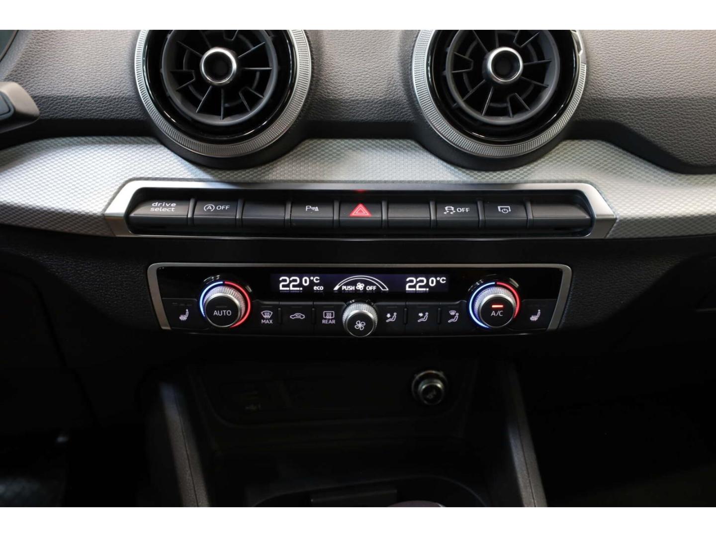 Audi Q2 35 TFSI S line, миниатюра 16