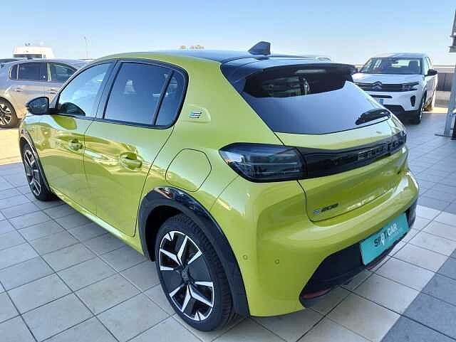 Peugeot 208 motore elettrico 156 CV 5 porte GT imagem 3