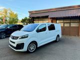 Opel STANDHEIZU*5 SITZE*NAVI*KLIMA*KAMERA*KEYLES*AHK* - gebrauchte Opel Vivaro aus dem Jahr 2024